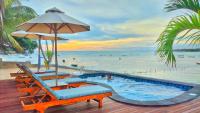 Double'A beach house thumbnail 9