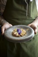 Φαγητό σε αυτό το ξενοδοχείο ή κάπου εκεί κοντά