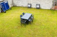 Vonkajšia záhrada v ubytovaní Best holliday Home for family newly renovated