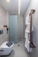 Kúpeľňa v ubytovaní Kellys Luxury Apartments