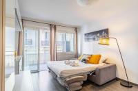Łóżko lub łóżka w pokoju w obiekcie Beautiful apartment with balcony - Center Cannes