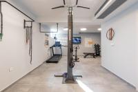 Posilňovňa alebo fitness centrum v ubytovaní Paros Cape Suites