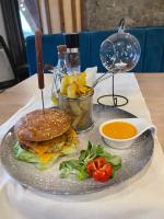 Φαγητό σε αυτός ο ξενώνας ή κάπου εκεί κοντά