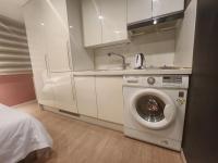 Olive hostel R(Residence)にあるキッチンまたは簡易キッチン