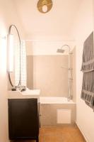 Kúpeľňa v ubytovaní Rare Appart 2 chambres en duplex design au Panier