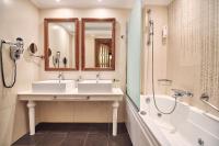 Koupelna v ubytování Palazetto Suites Zakynthos - Adults Only