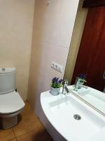 Koupelna v ubytování Corrala de San Antón. Sencillo apartamento en pleno centro