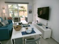 A television and/or entertainment centre at Casa Lumière - A little gem in Maspalomas