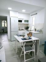 A kitchen or kitchenette at Casa Lumière - A little gem in Maspalomas