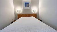 Posteľ alebo postele v izbe v ubytovaní 6-person apartment with swimming pool tennis court and free parking 25