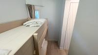 Posteľ alebo postele v izbe v ubytovaní 6-person apartment with swimming pool tennis court and free parking 25