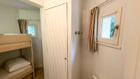 Posteľ alebo postele v izbe v ubytovaní 6-person apartment with swimming pool tennis court and free parking 25