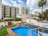 Bazén v ubytování Apartment Palm Beach by Interhome nebo v jeho okolí