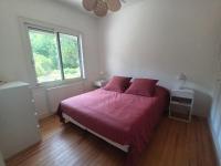 Posteľ alebo postele v izbe v ubytovaní Arcachon Jolie maison de vacances avec 4 chambres et grand jardin