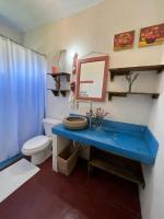 Koupelna v ubytování La Casita de Charo 1