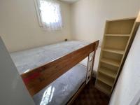 Posteľ alebo postele v izbe v ubytovaní Appartement T2 Cabine, Rez-de-Jardin, Parking, Lave-Linge, Terrasse, Accès Plage à 30m - FR-1-702-16