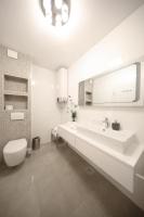 Kúpeľňa v ubytovaní Luxury Majpruz Suites I