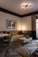 Posezení v ubytování Exarcheia Vibe Penthouse 1