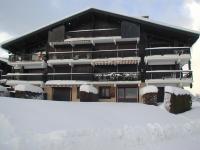a building with snow in front of it at Appartement Megève, 2 pièces, 4 personnes - FR-1-453-63 in Megève