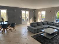 Posedenie v ubytovaní Spacieuse Villa Niçoise au calme avec piscine