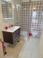 Koupelna v ubytování Apartman "Sabine red" with heated pool