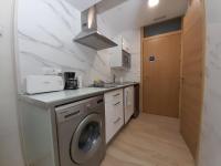 Kuchyň nebo kuchyňský kout v ubytování Benidorm Center Puerto Poniente 0
