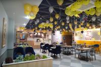 Restaurace v ubytování Hotel Luxurio - In-House Barista Cafe, Near Golden Temple Amritsar