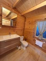 Kúpeľňa v ubytovaní Chalet bois jacuzzi