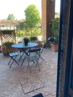 A balcony or terrace at Naviglio Grande In Villa Milano