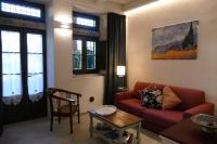 A seating area at Naviglio Grande In Villa Milano