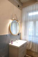 A bathroom at Naviglio Grande In Villa Milano