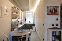 A kitchen or kitchenette at Naviglio Grande In Villa Milano