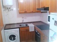 A kitchen or kitchenette at Apartamentos Navarra 07 Salou