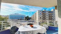 A balcony or terrace at Apartamentos Navarra 07 Salou