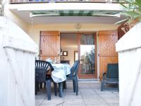 Balkón alebo terasa v ubytovaní Maison 3 pièces, piscine, parking, 6 pers - Gruissan - FR-1-229-833