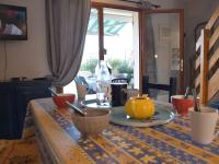 Posedenie v ubytovaní Maison 3 pièces, piscine, parking, 6 pers - Gruissan - FR-1-229-833