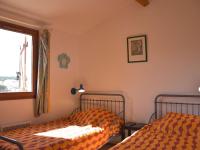Posteľ alebo postele v izbe v ubytovaní Maison 3 pièces, piscine, parking, 6 pers - Gruissan - FR-1-229-833
