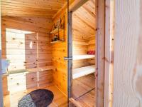 Luleå Village Cabinにあるベッド
