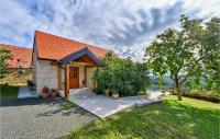 Vonkajšia záhrada v ubytovaní Lovely Home In Visoko With Sauna