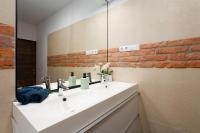 Kúpeľňa v ubytovaní Nightingale Luxury Apartment