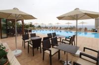 Bazén v ubytování Asterion Apartments nebo v jeho okolí