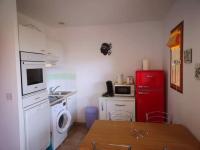 Kuchnia lub aneks kuchenny w obiekcie LES APPARTS DU VALINCO - VILLA 77 - CORSE 2A -ANCV