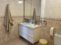 Koupelna v ubytování Stunning 3-Bed Apartment in Puerto De Mazarron