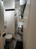 Kúpeľňa v ubytovaní Renovated Stylish Flat at the Castle&Metro