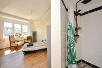 Posteľ alebo postele v izbe v ubytovaní Renovated Stylish Flat at the Castle&Metro
