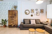 A seating area at HomeySeville-Preciosa Casa Independiente Alfalfa, Parking Optional