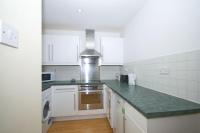 Kuchyň nebo kuchyňský kout v ubytování Alluring 2 Bedroom Leeds City Centre Apartment- Self Check-in,Balconied Apartment