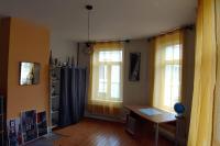 Telewizja i/lub zestaw kina domowego w obiekcie Maison conviviale aux abords de la vieille ville