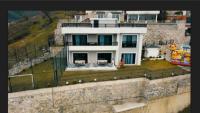 Budova, kde se vila nachází