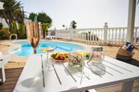 Stunning Villa with Breathtaking Ocean View italokat is kínál